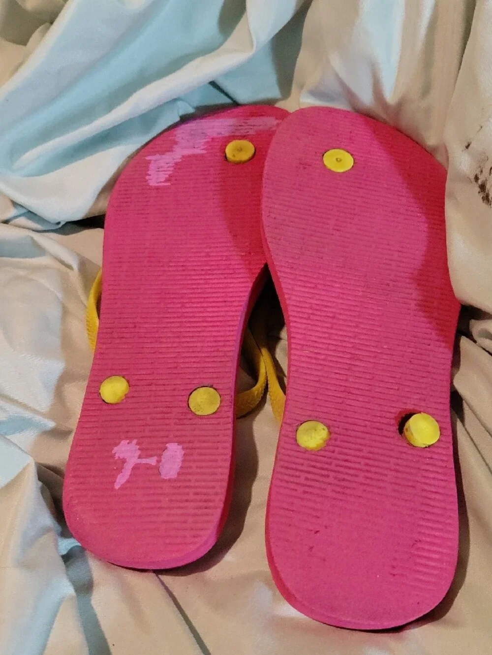 Havaianas bright pink